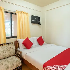Conrado's Apartelle 2*, Paranaque City Филиппины